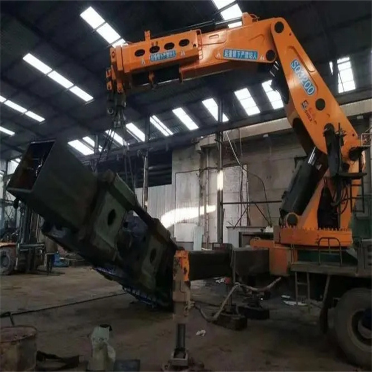 滁州琅琊200吨折臂吊出租